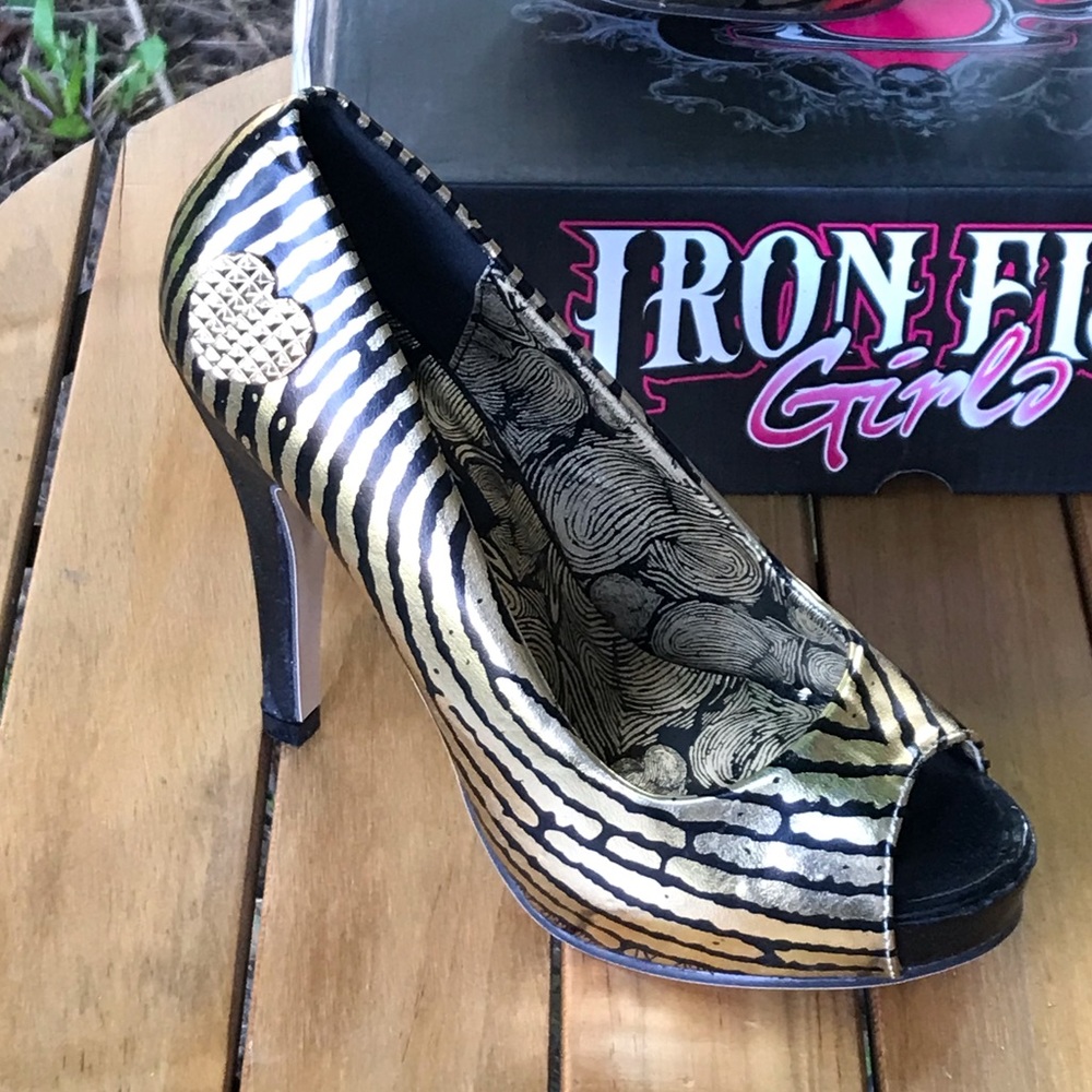 Iron Fist☀️Ladies Hands Off platforms, in gold